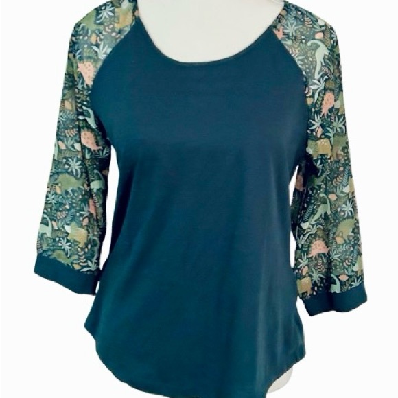 Modcloth Tops - DINOSAURS!!! ModCloth Dinosaur Shirt Sheer Sleeves Dark Green Top Medium Large
